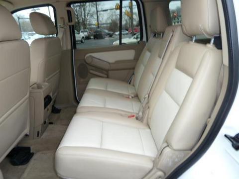 Ford Explorer 2008 photo 1