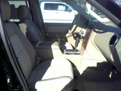 Ford Explorer 2008 photo 2