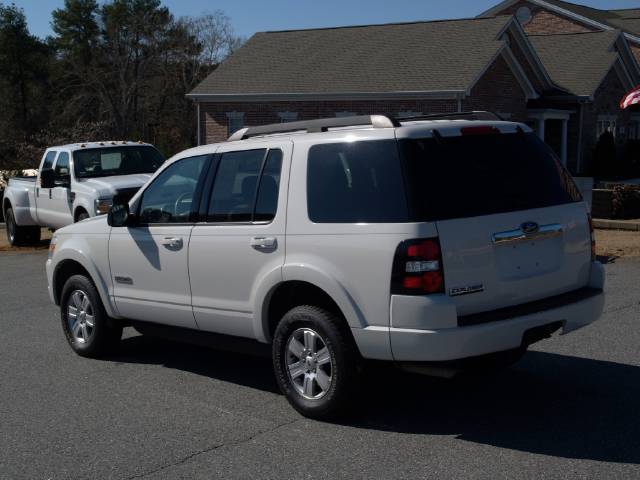 Ford Explorer 2008 photo 2