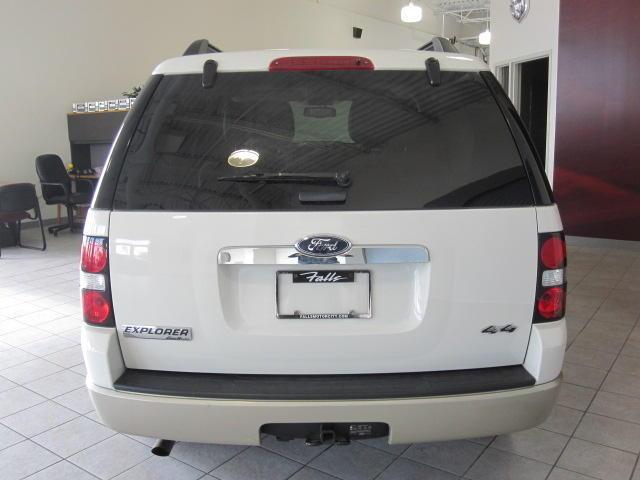 Ford Explorer 2008 photo 1