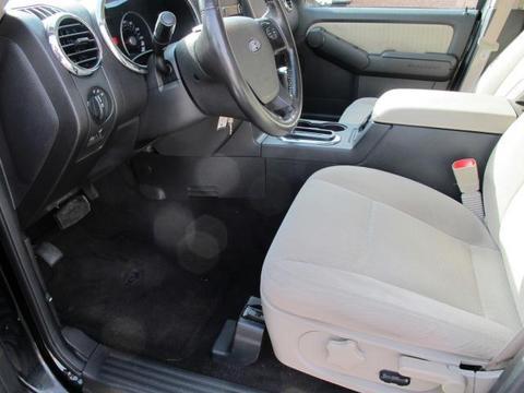 Ford Explorer 2008 photo 1