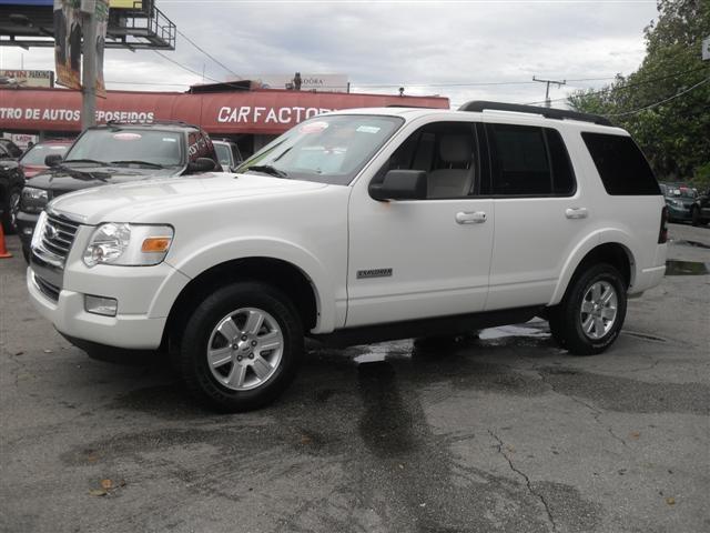 Ford Explorer ESi Sport Utility