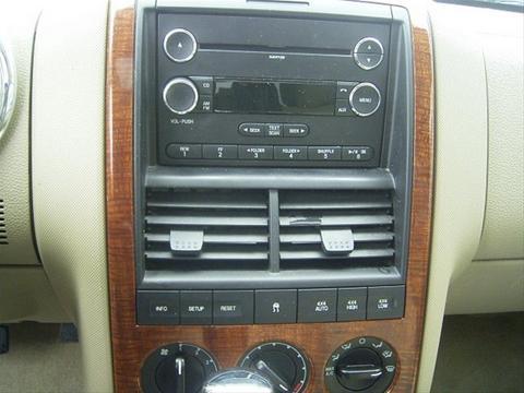 Ford Explorer 2008 photo 3