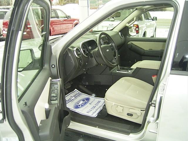 Ford Explorer 2008 photo 3