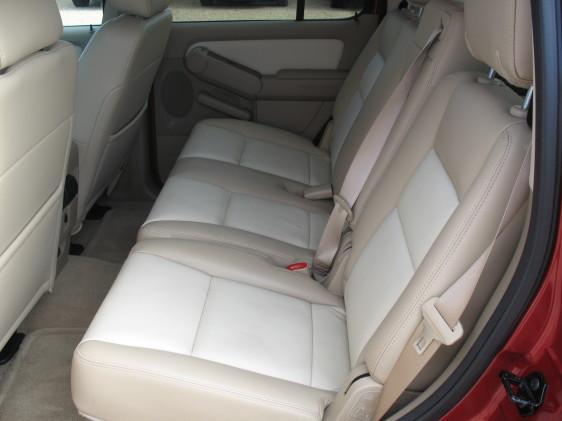 Ford Explorer 2008 photo 1