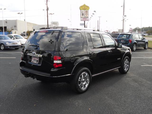 Ford Explorer 2008 photo 1