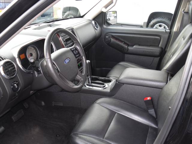 Ford Explorer 2008 photo 4