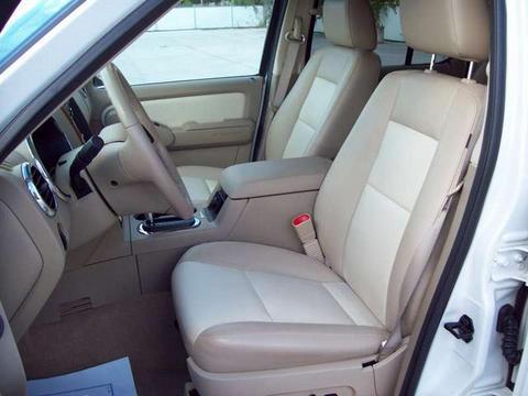 Ford Explorer 2008 photo 1