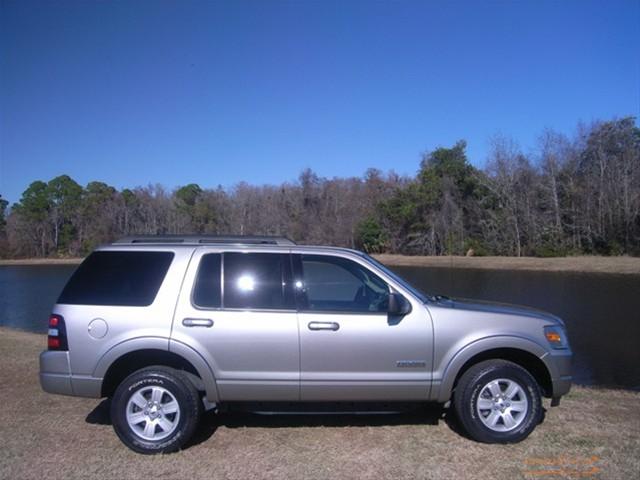 Ford Explorer 2008 photo 1
