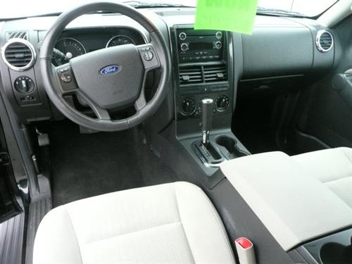 Ford Explorer 2008 photo 2