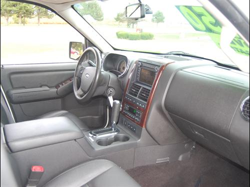 Ford Explorer 2008 photo 1