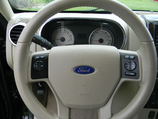 Ford Explorer 2009 photo 26