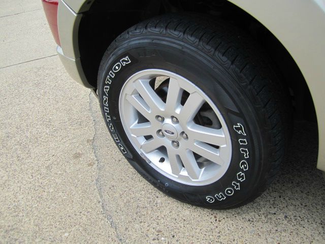 Ford Explorer 2009 photo 1