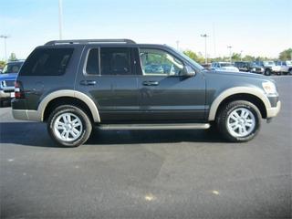 Ford Explorer 2010 photo 1