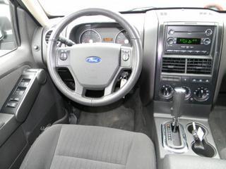 Ford Explorer 2010 photo 5