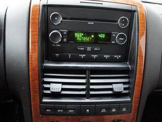 Ford Explorer 2010 photo 3
