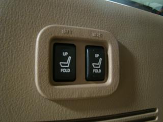 Ford Explorer 2010 photo 1