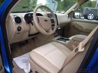 Ford Explorer 2010 photo 1