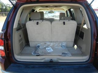 Ford Explorer 2010 photo 1