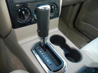 Ford Explorer 2010 photo 3