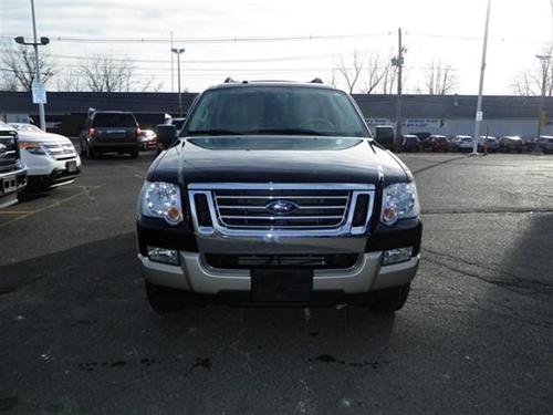 Ford Explorer 2010 photo 1