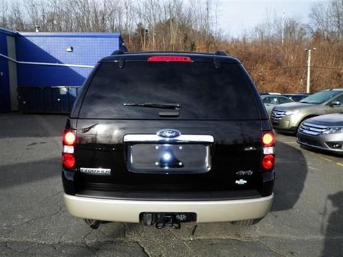Ford Explorer 2010 photo 4