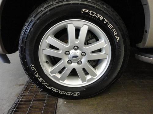 Ford Explorer 2010 photo 3