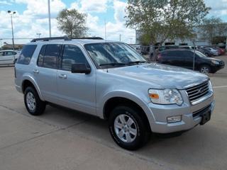 Ford Explorer 2010 photo 1