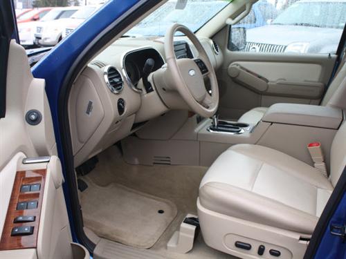 Ford Explorer 2010 photo 1