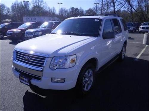 Ford Explorer 2010 photo 2
