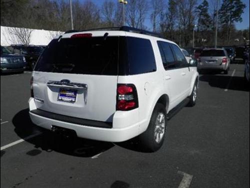 Ford Explorer 2010 photo 3