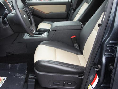 Ford Explorer 2010 photo 1