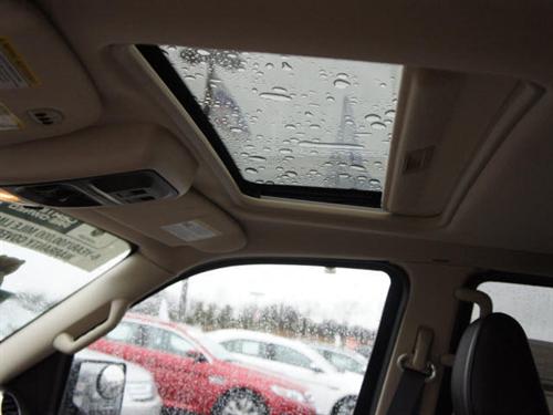 Ford Explorer 2010 photo 3