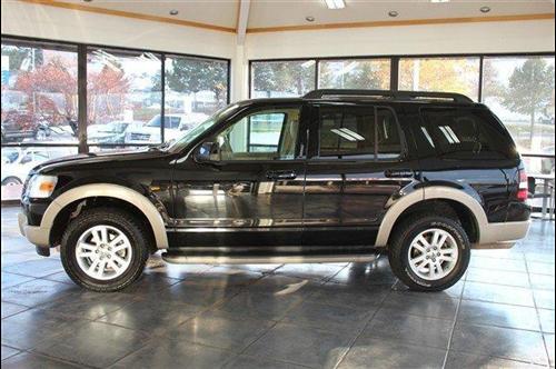Ford Explorer 2010 photo 1