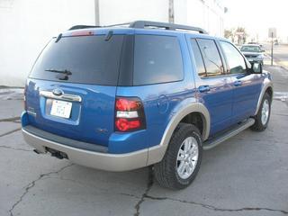 Ford Explorer 2010 photo 1