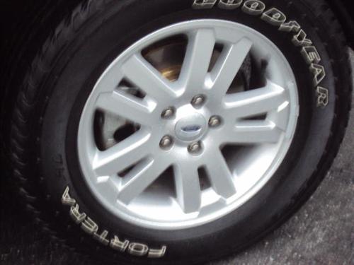 Ford Explorer 2010 photo 4