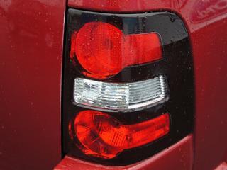 Ford Explorer 2010 photo 1