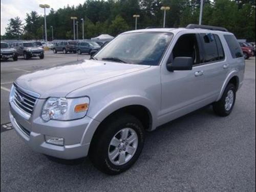 Ford Explorer 2010 photo 2
