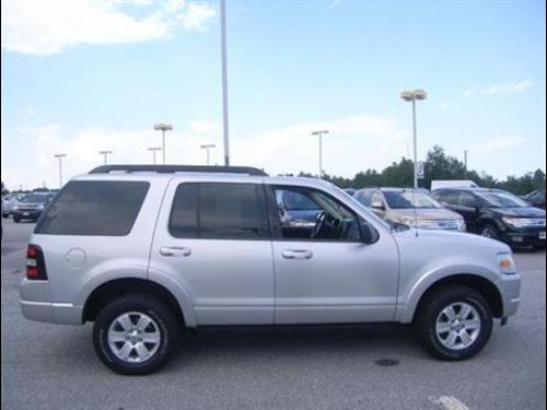 Ford Explorer 2010 photo 3