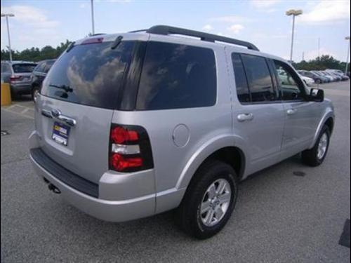 Ford Explorer 2010 photo 4