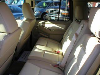 Ford Explorer 2010 photo 4