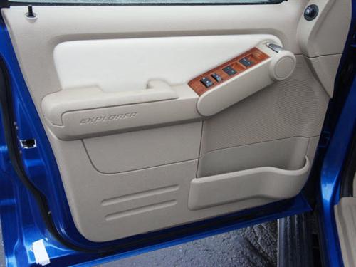 Ford Explorer 2010 photo 3