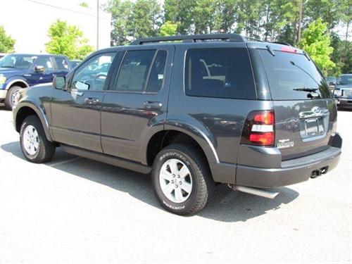 Ford Explorer 2010 photo 3
