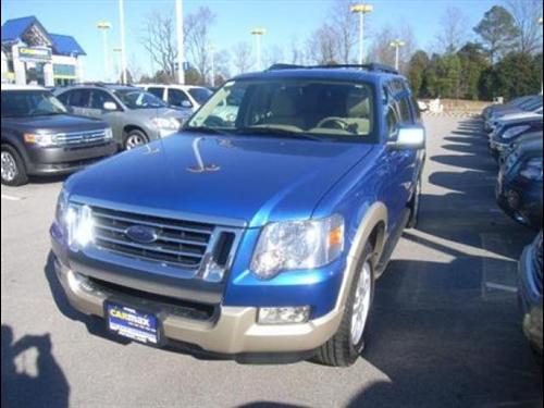 Ford Explorer 2010 photo 2