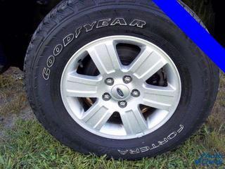 Ford Explorer 2010 photo 1