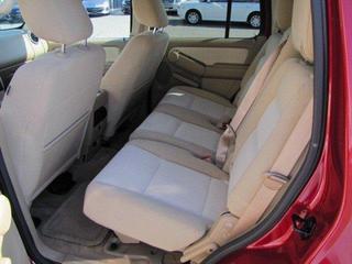 Ford Explorer 2010 photo 1