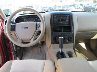 Ford Explorer 2010 photo 3
