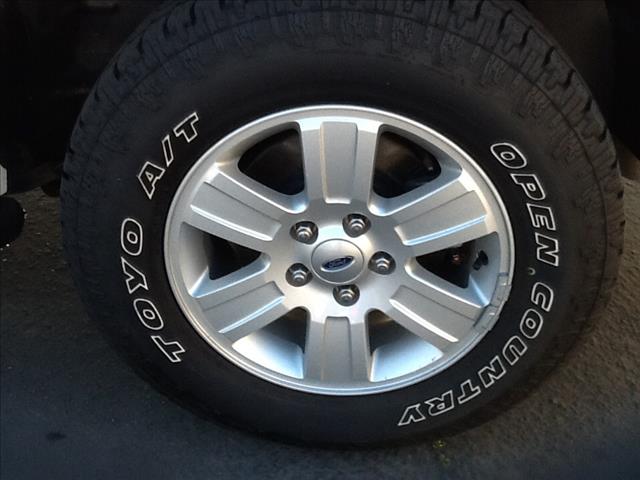 Ford Explorer 2010 photo 4