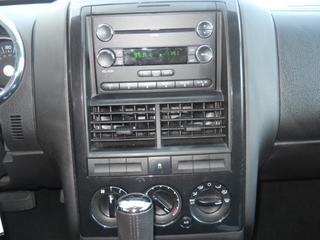 Ford Explorer 2010 photo 3