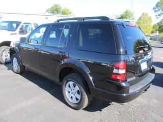 Ford Explorer 2010 photo 2